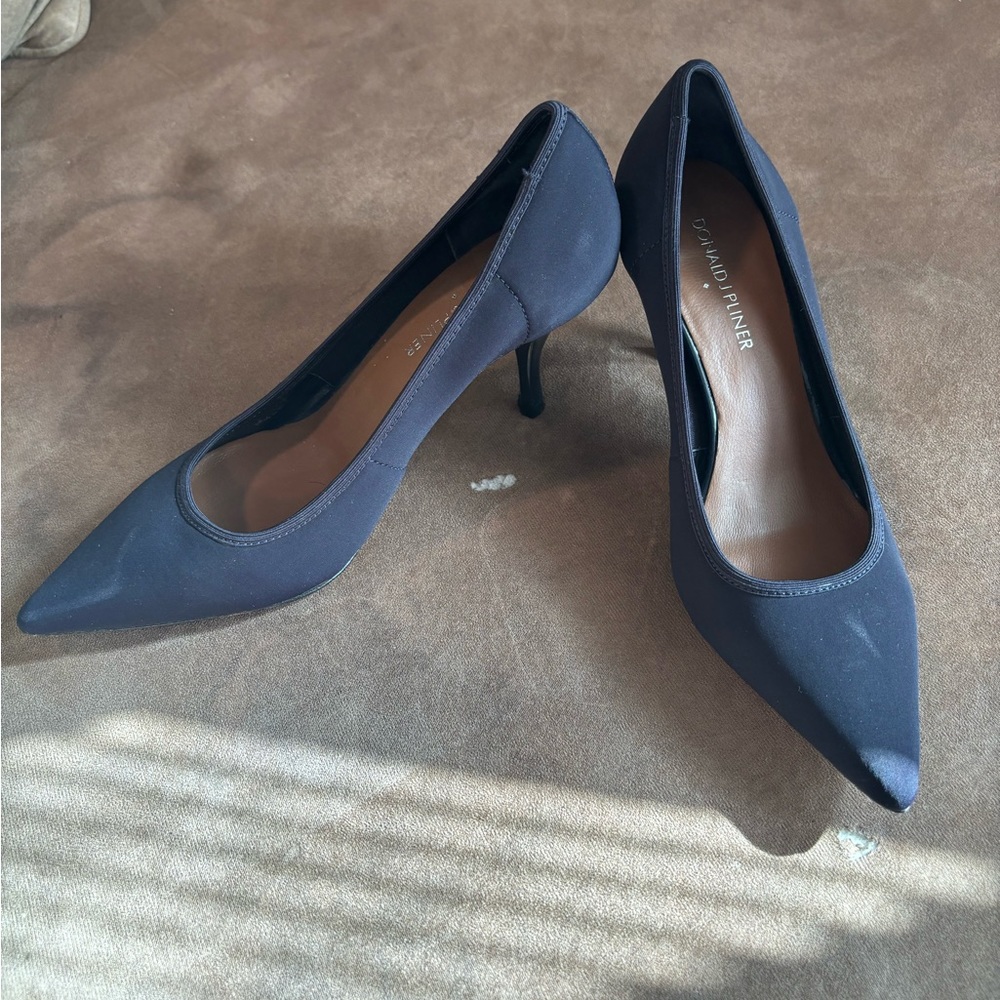 Donald j pliner size 7 women’s heels